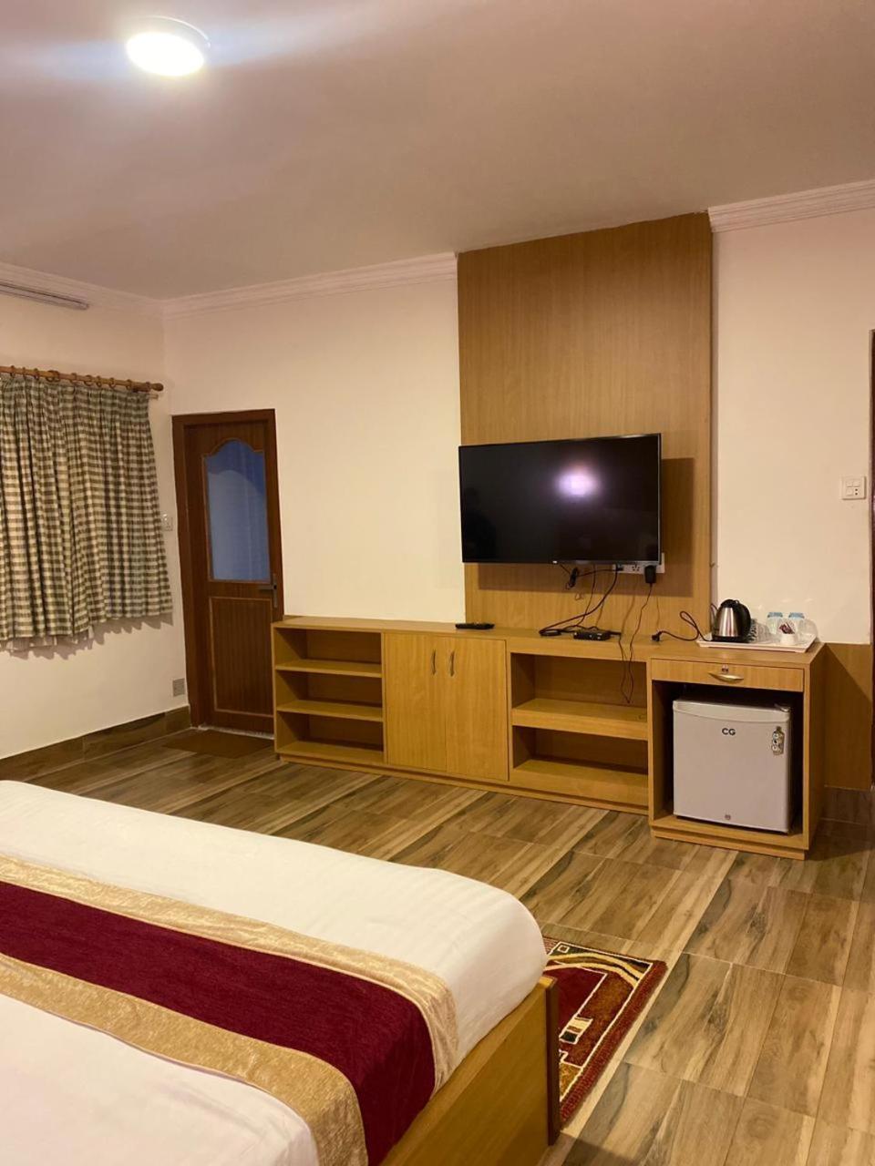 Chef House Resort Катманду Екстер'єр фото